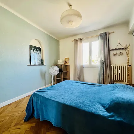 3 Pieces Arenas Ouest Apartment